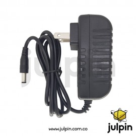 Adaptador de corriente 12V a 1500mA