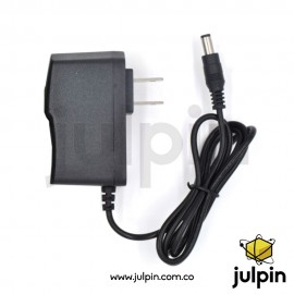 Adaptador de corriente 12V a 1A